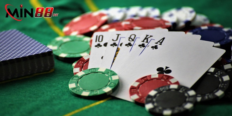 Kinh nghiệm phân tích đối thủ trong game Liêng giúp chiến thắng